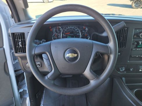 Used 2024 Chevrolet Express 3500 LT w/ LT Preferred Equipment Group image 17