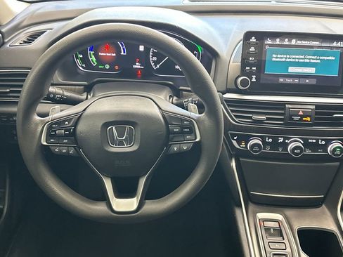 Used 2019 Honda Accord EX image 13