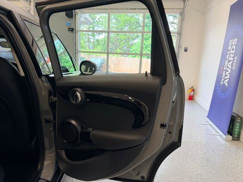 Used 2019 MINI Cooper S FWD image 26