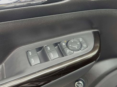 Used 2021 GMC Acadia AT4 w/ Technology Package image 16