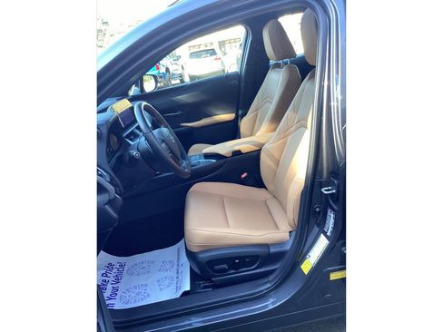 Used 2024 Lexus UX 250h AWD w/ Premium Package image 9