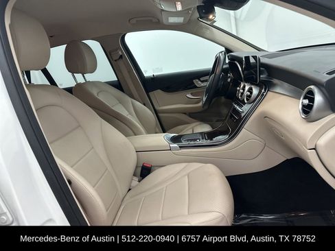 Used 2022 Mercedes-Benz GLC 300 image 24