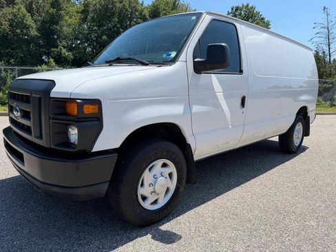 Used 2013 Ford E-250 and Econoline 250 w/ Commercial Cargo Van Pkg RWD image 31