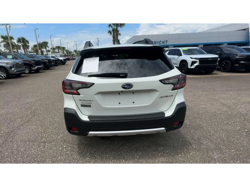 Used 2025 Subaru Outback Limited w/ Popular Package #2 AWD/4WD image 3