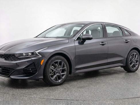 Used 2025 Kia K5 LXS FWD image 3