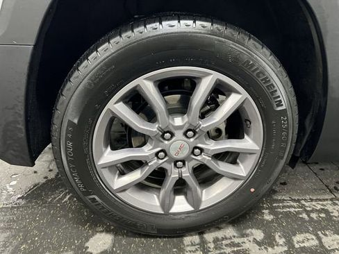 Certified 2023 GMC Terrain SLT w/ Tech Package image 33