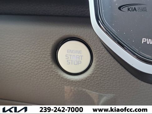 New 2026 Kia Carnival LX FWD image 31