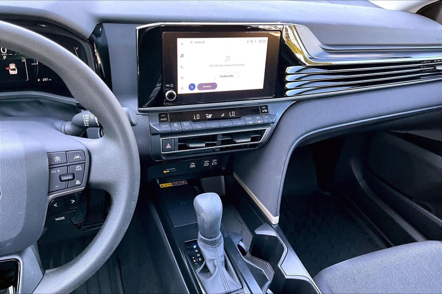 Used 2026 Toyota Camry LE w/ Convenience Package FWD image 7