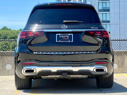 Used 2024 Mercedes-Benz GLS 450 4MATIC image 6