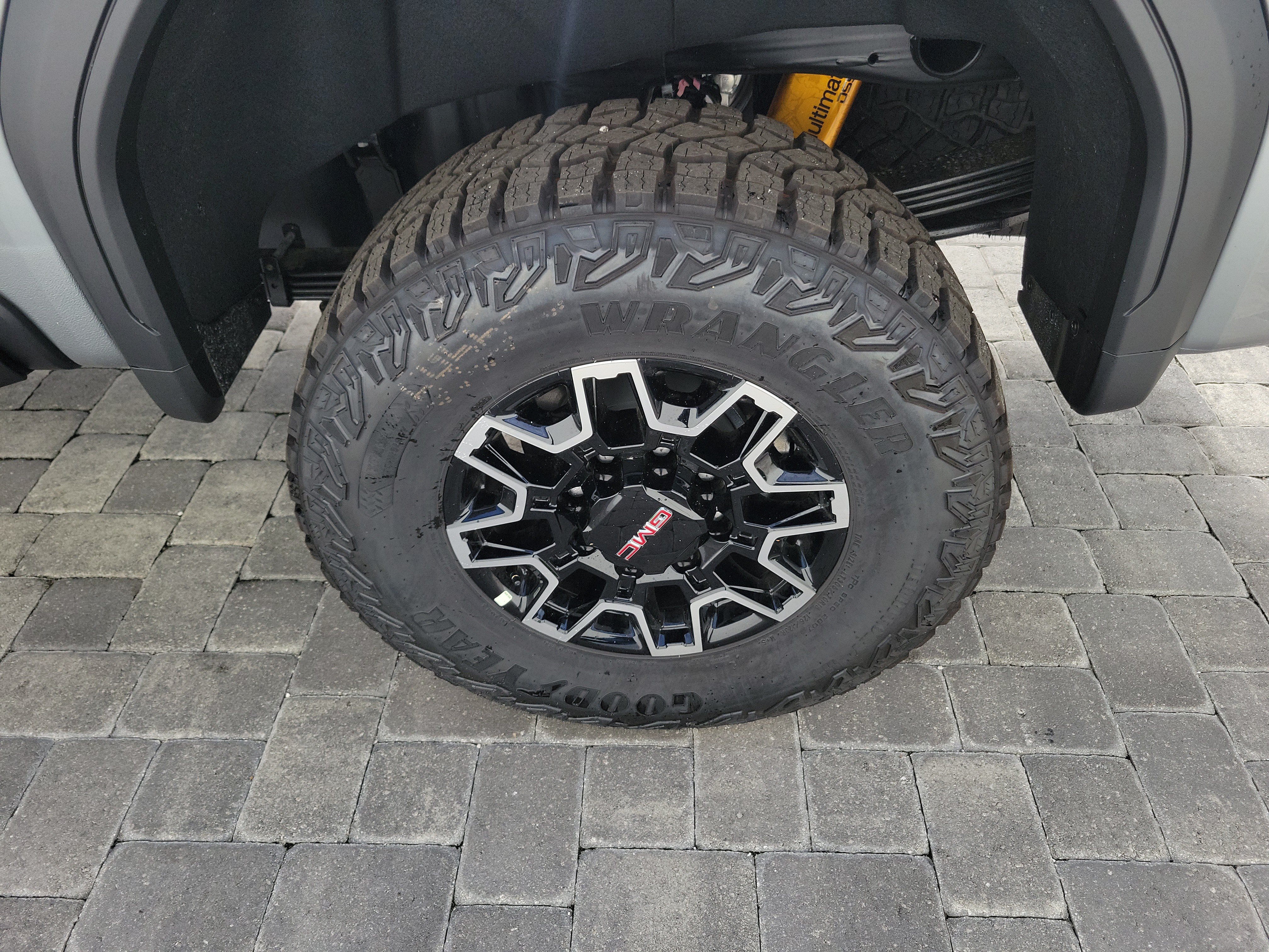 New 2026 GMC Sierra 2500 AT4X AWD/4WD image 11