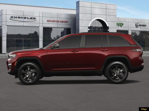 New 2025 Jeep Grand Cherokee Limited image 3