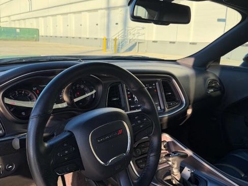 Used 2017 Dodge Challenger SXT Plus RWD image 15