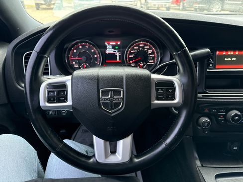 Used 2014 Dodge Charger Police w/ Street Appearance Group image 16