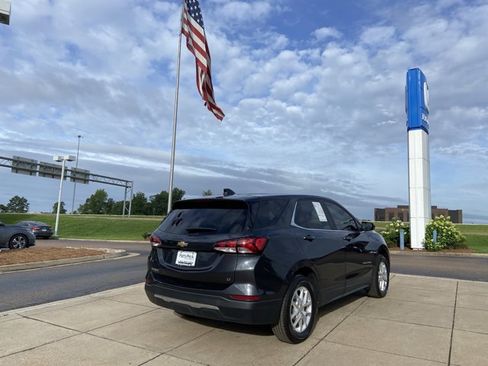 Used 2023 Chevrolet Equinox LT FWD image 11
