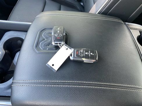 Used 2025 RAM 1500 Laramie w/ Night Edition AWD/4WD image 31