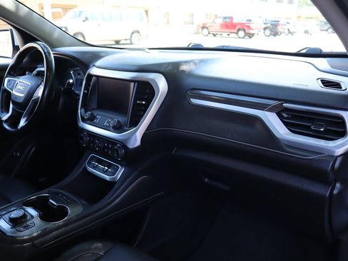 Used 2023 GMC Acadia SLT AWD/4WD image 17
