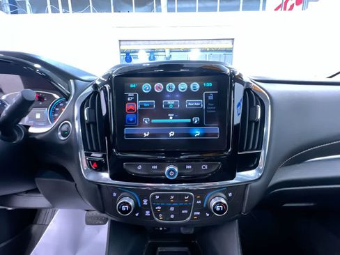 Used 2018 Chevrolet Traverse Premier w/ Redline Edition AWD/4WD image 30