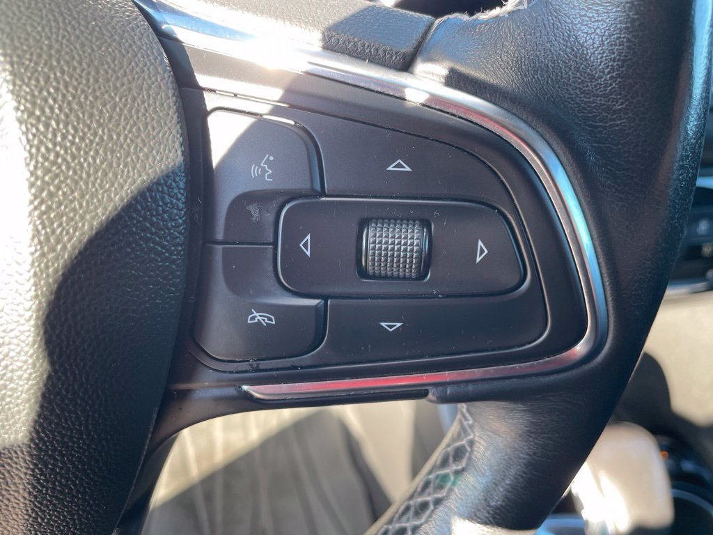 Used 2021 Buick Encore GX Essence AWD/4WD image 34