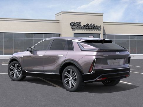 New 2025 Cadillac Lyriq Luxury image 3