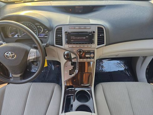 Used 2012 Toyota Venza LE FWD image 28