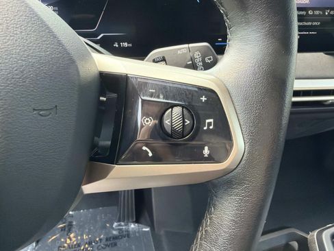 Certified 2022 BMW iX xDrive50 w/ Sport Package AWD/4WD image 25