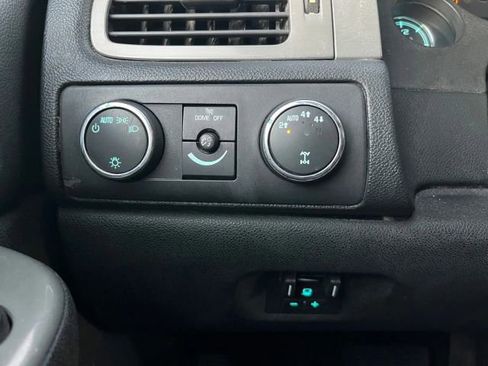 Used 2011 Chevrolet Tahoe LS image 21