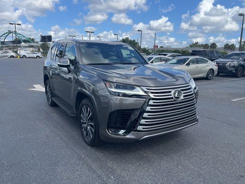 Used 2023 Lexus LX 600 4WD w/ Interior Upgrade Package image 8