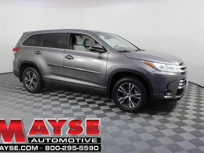 Used 2017 Toyota Highlander LE
