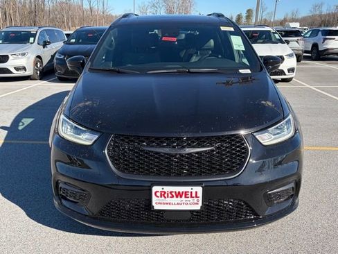 New 2026 Chrysler Pacifica Select w/ S Appearance Package FWD image 10