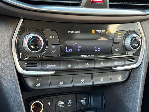 Used 2020 Hyundai Santa Fe Limited FWD image 26