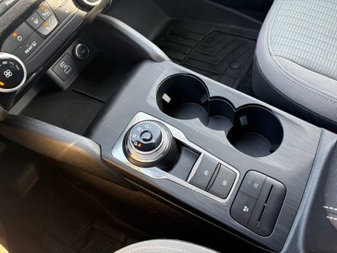 Used 2021 Ford Escape S image 25