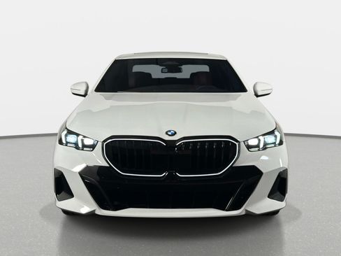 Used 2026 BMW 530i w/ M Sport Package RWD image 8