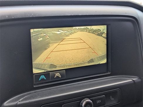 Used 2018 Chevrolet Silverado 1500 Custom w/ Custom Value Package image 21