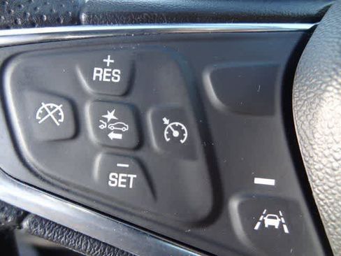 Used 2024 Chevrolet Malibu LT image 16