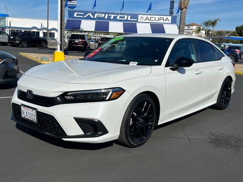 Used 2024 Honda Civic Sport image 3