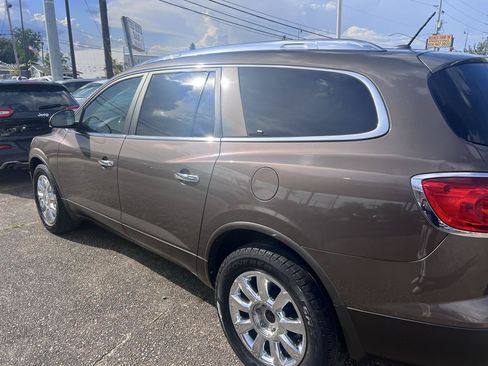 Used 2012 Buick Enclave Leather FWD image 4