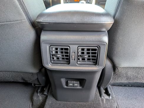 Used 2022 Toyota RAV4 XLE w/ Convenience Package FWD image 7