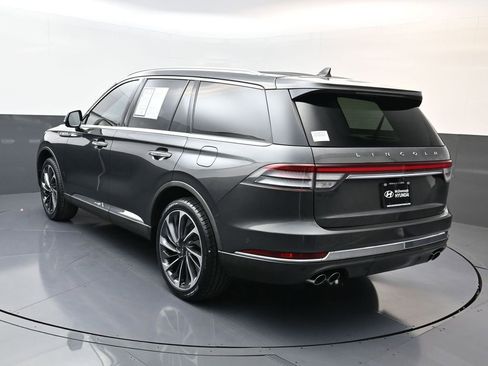 Used 2020 Lincoln Aviator Reserve w/ Equipment Group 202A image 5