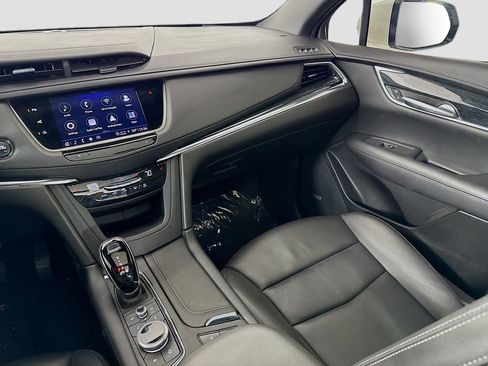 Used 2022 Cadillac XT5 Premium Luxury w/ Technology Package image 24
