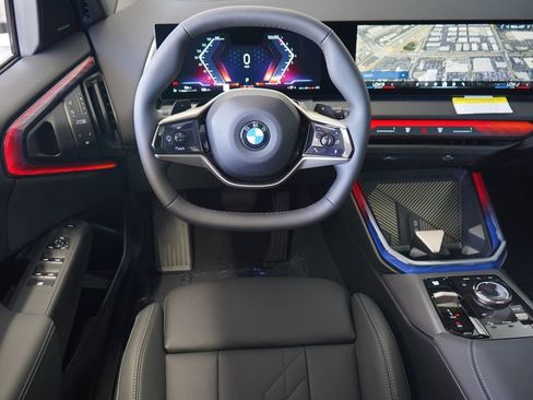 Used 2025 BMW X3 xDrive30i w/ Premium Package image 16