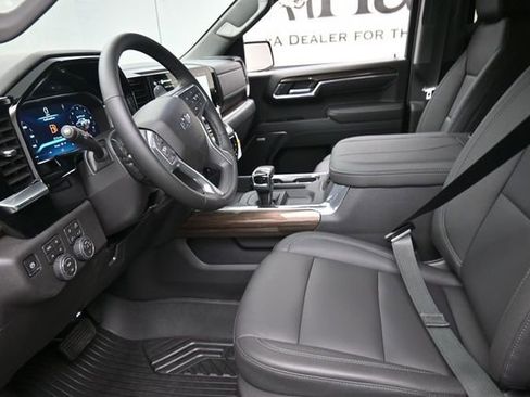 New 2026 Chevrolet Silverado 1500 LT Trail Boss w/ LT Trail Boss Premium Package AWD/4WD image 8