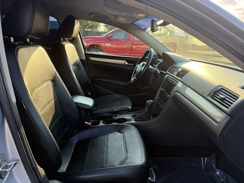 Used 2015 Volkswagen Passat 1.8T Limited Edition FWD image 18
