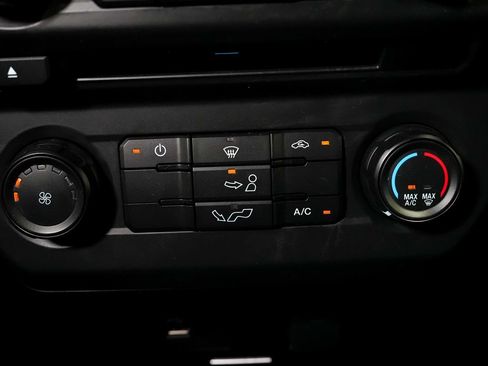 Used 2016 Ford F150 XL w/ Equipment Group 101A Mid RWD image 15