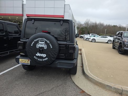 Used 2021 Jeep Wrangler Unlimited Sport w/ Technology Group image 7