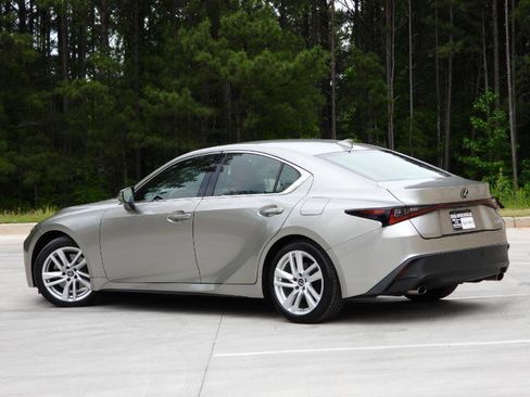 Used 2022 Lexus IS 300 RWD image 17