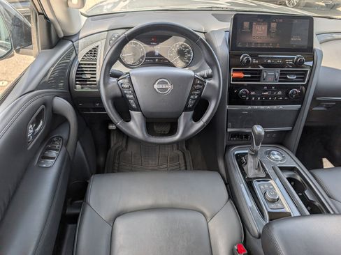 Used 2021 Nissan Armada SV w/ SV Appearance Package RWD image 8