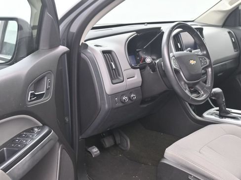 Used 2016 Chevrolet Colorado LT w/ LT Convenience Package AWD/4WD image 11
