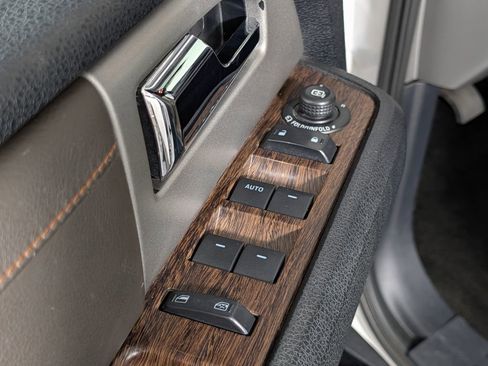 Used 2015 Ford Expedition King Ranch RWD image 25