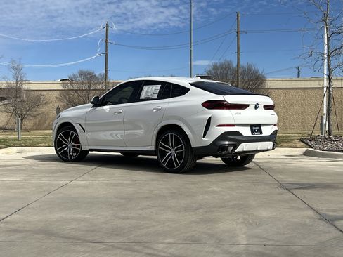 New 2026 BMW X6 xDrive40i w/ Premium Package image 2