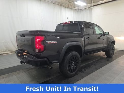 Used 2024 Chevrolet Colorado Trail Boss w/ Advanced Trailering Package AWD/4WD image 2